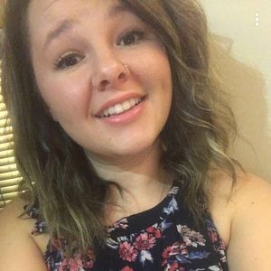 Meet your Posher, Kendra